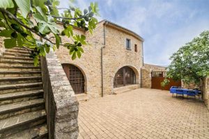 2102 Katalonien, Girona, Costa Brava, Finca mit viel Land zu verkaufen