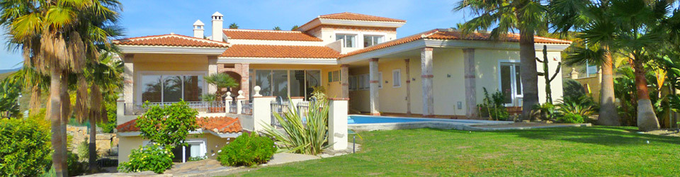 suche_Villa_nahe_Strand_benahavis_Nueva_Atalaya_zu_kaufen