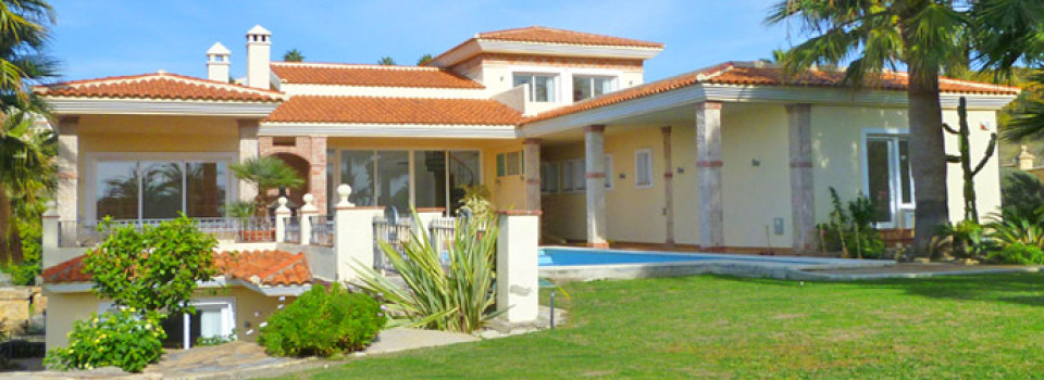 suche_Villa_nahe_Strand_benahavis_Nueva_Atalaya_zu_kaufen